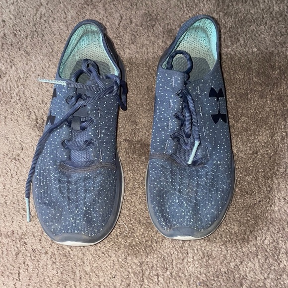 Women’s sneakers - Picture 1 of 4